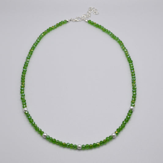 4 mm Peridot Green Crystals and Pearl Necklace