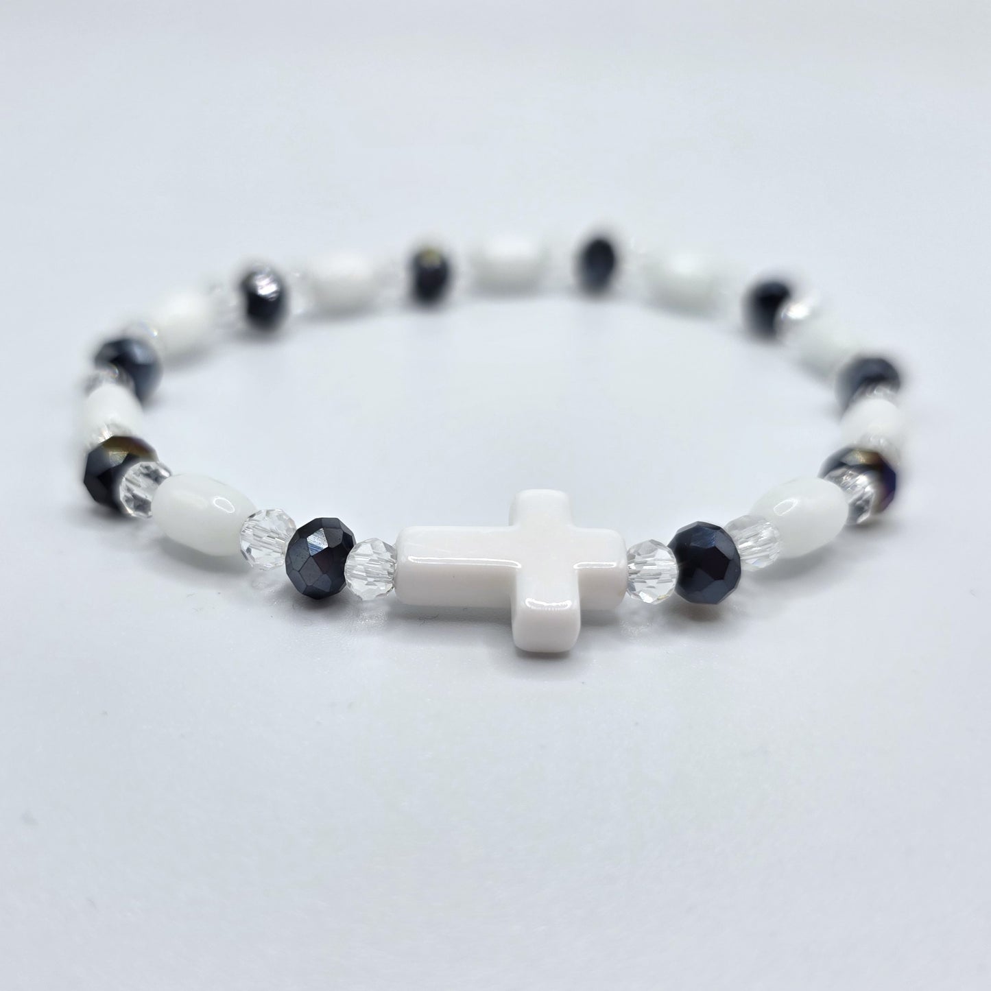 White Cross Crystal and Cat's Eye Glass Black and White Stretch Bracelet