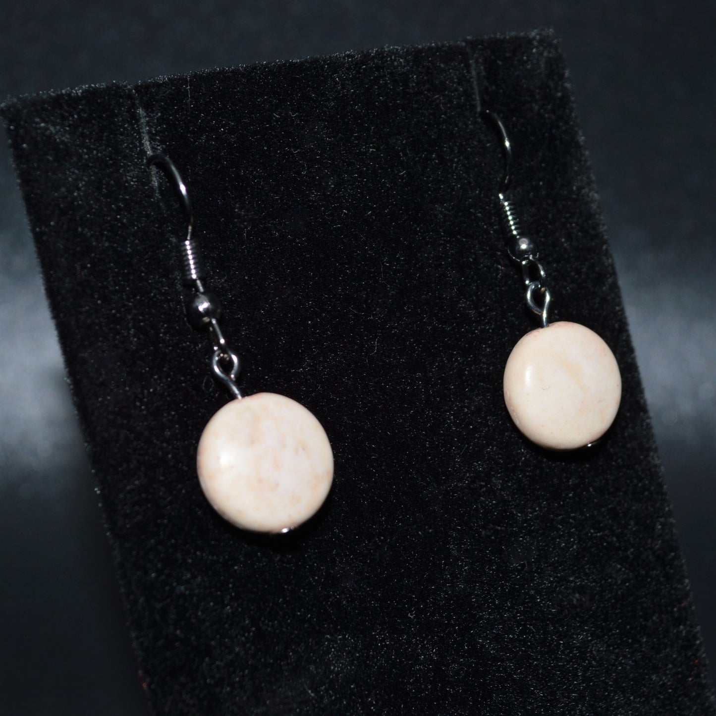 Resin Round Earrings (White)