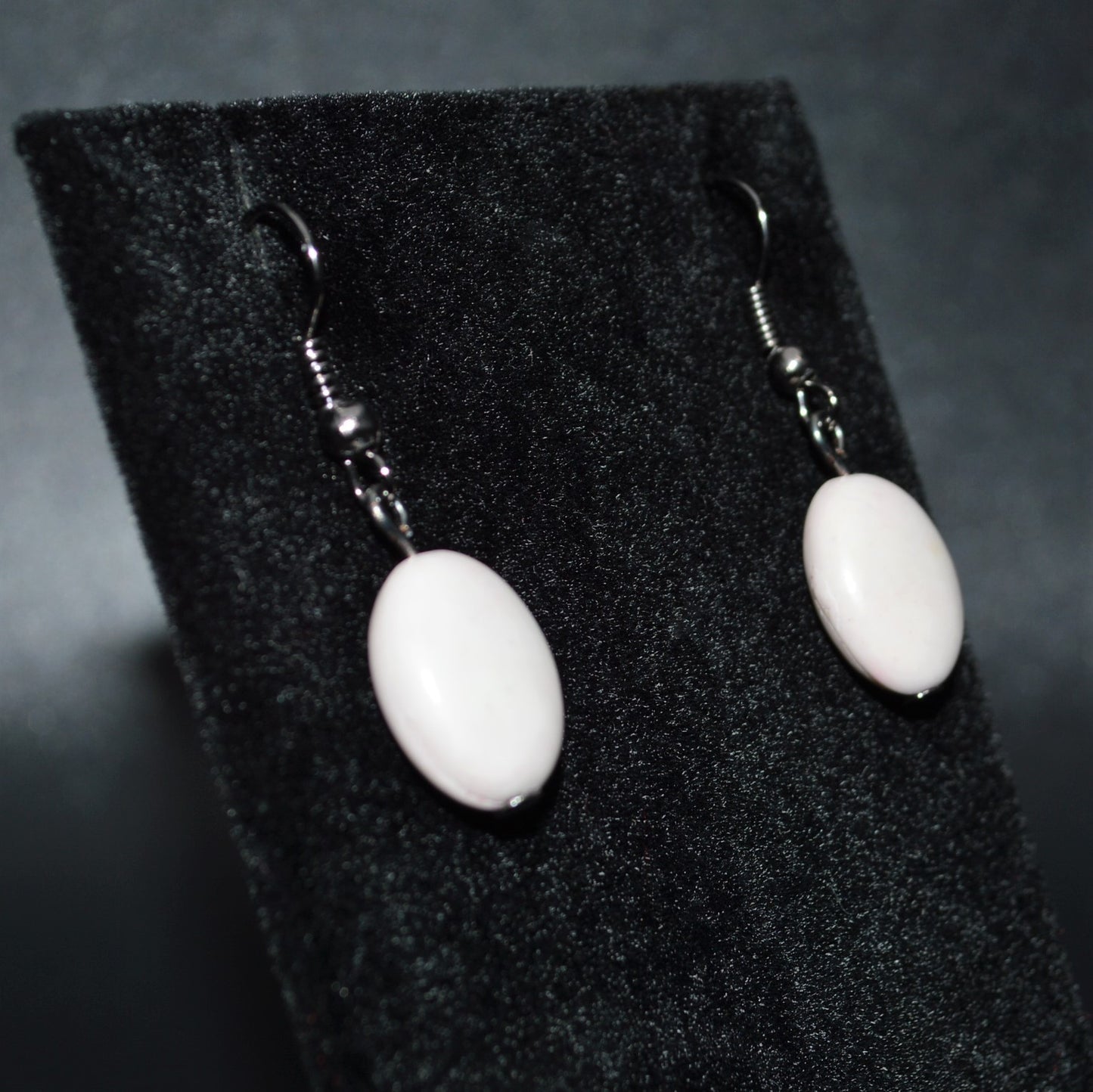 Resin Oval Earrings (White)