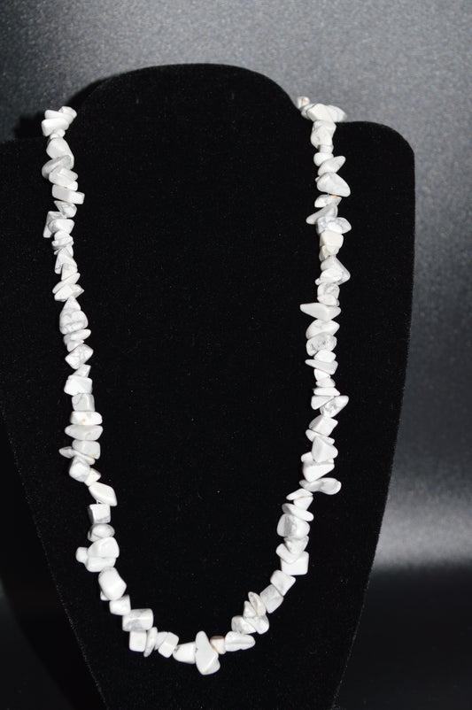 Howlite Chips Necklace (White 18 inches)