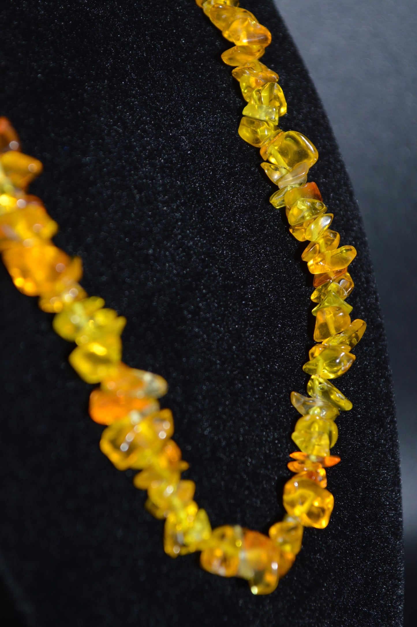 Yellow Glass Chips Necklace