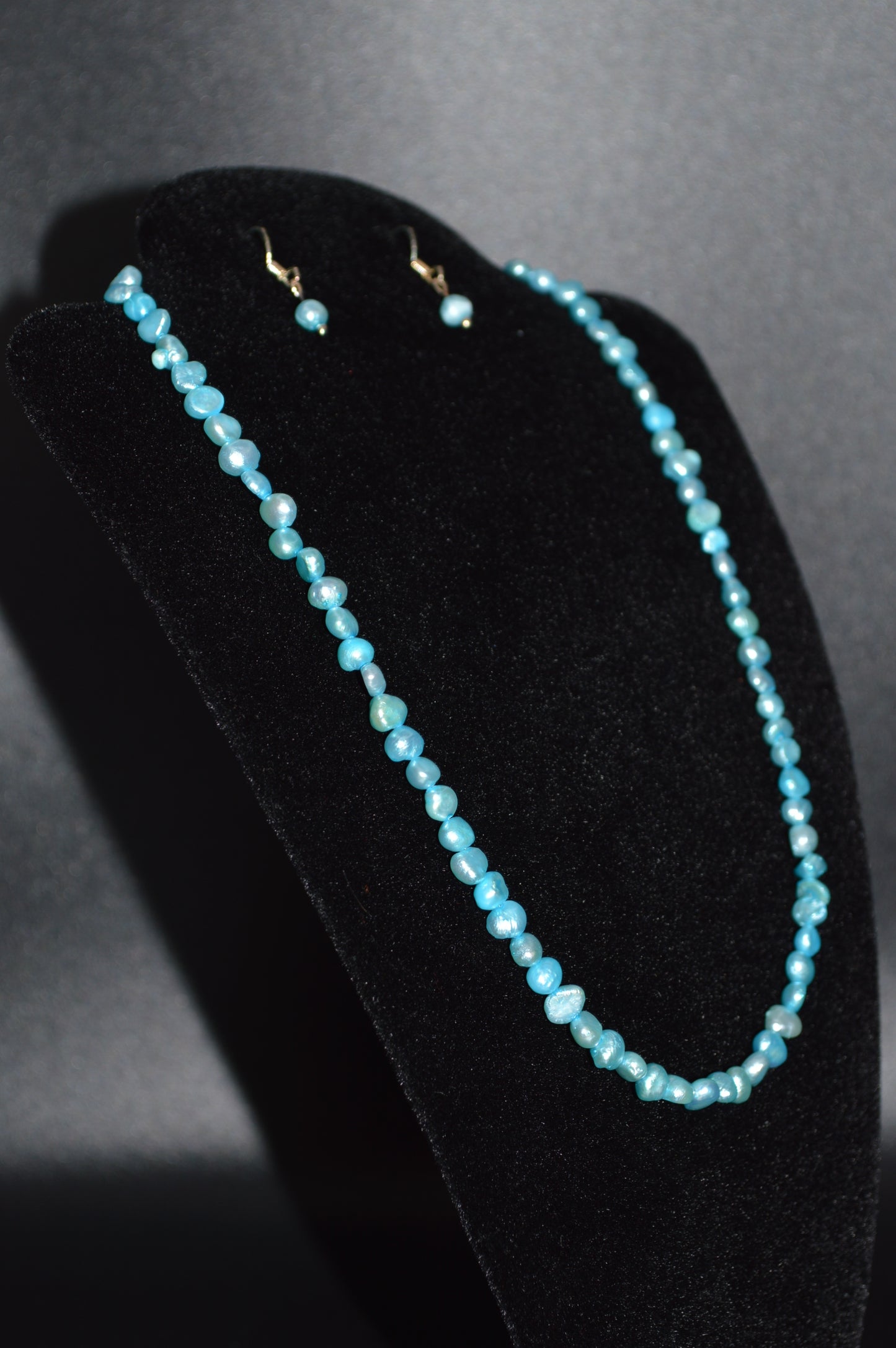 Freshwater Cultured Pearl Necklace and Earring Set (Teal Blue)