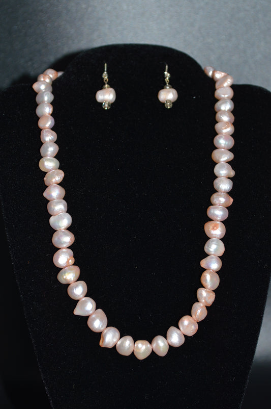 Mauve Freshwater Cultured Pearl Necklace and Earring Set