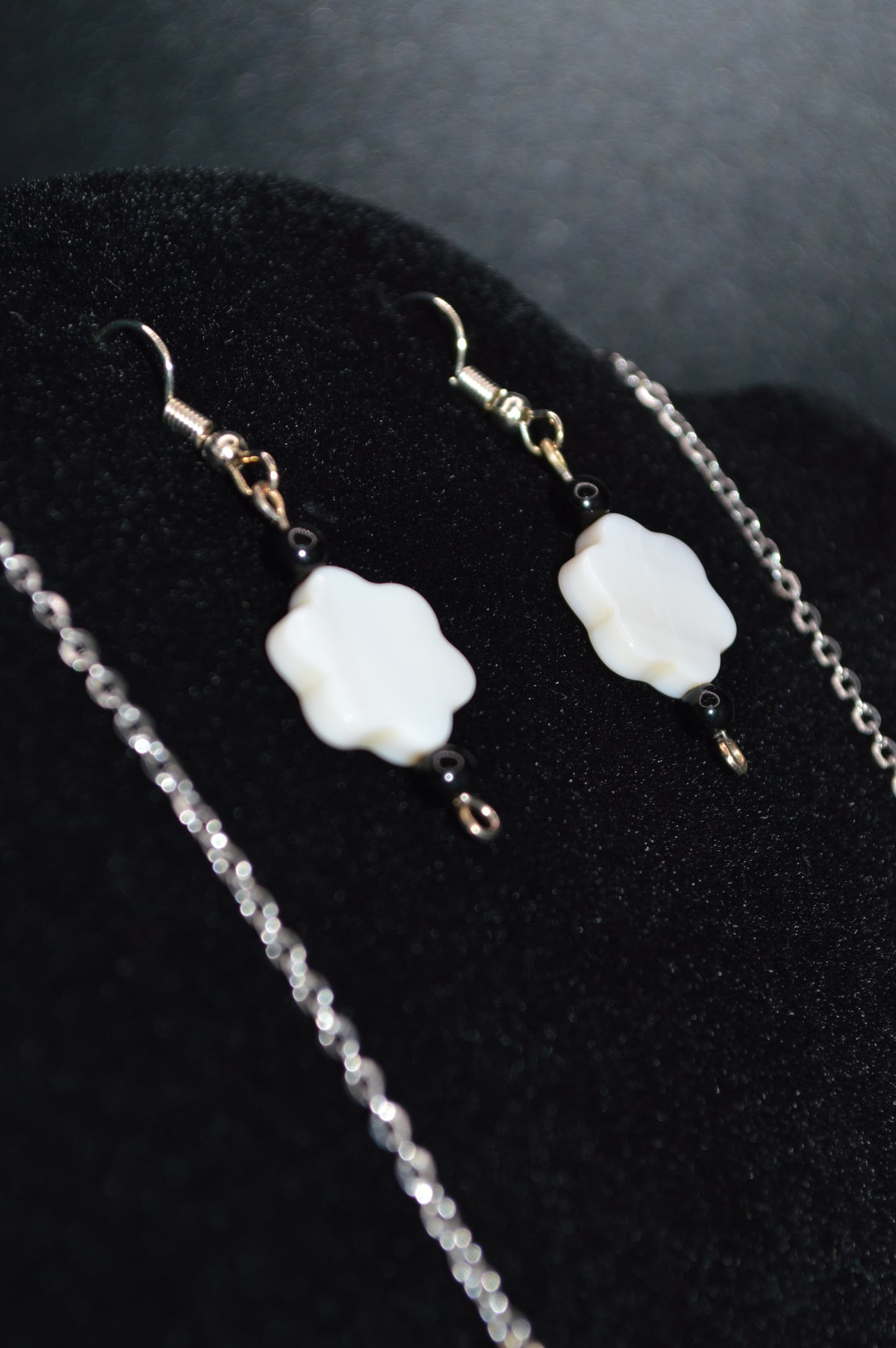 White Mother of Pearl Flowers with Black Beads Necklace and Earring Set