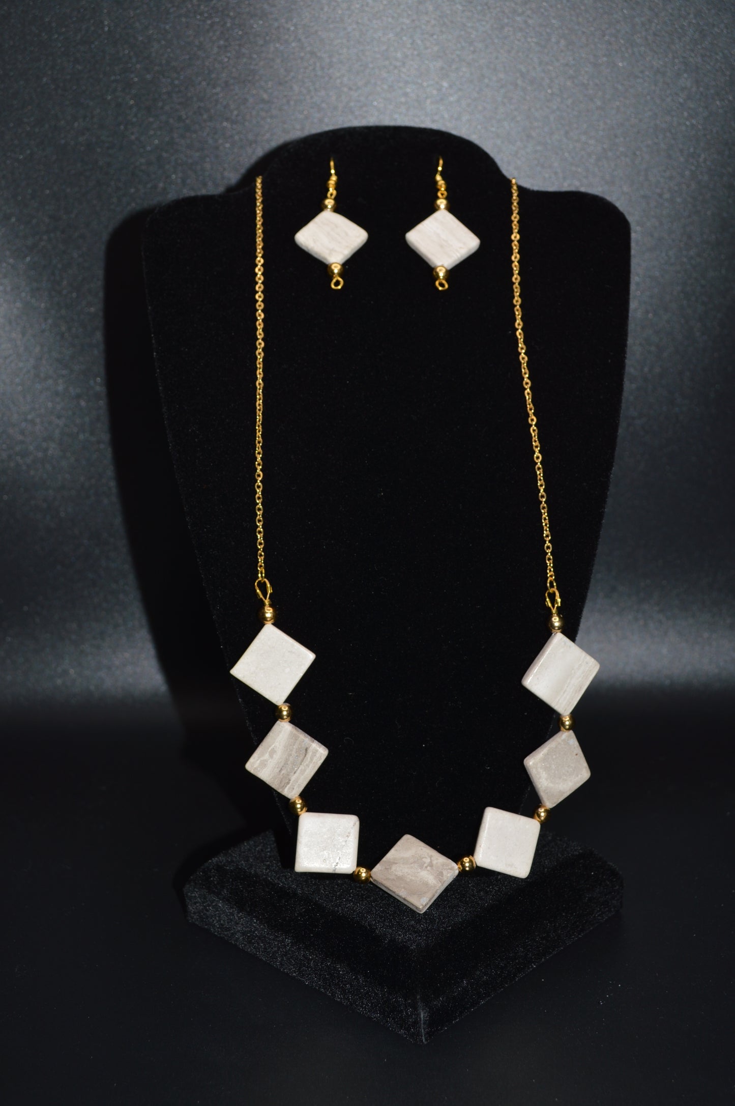 Stone Beaded Necklace and Earring Set (Tan)