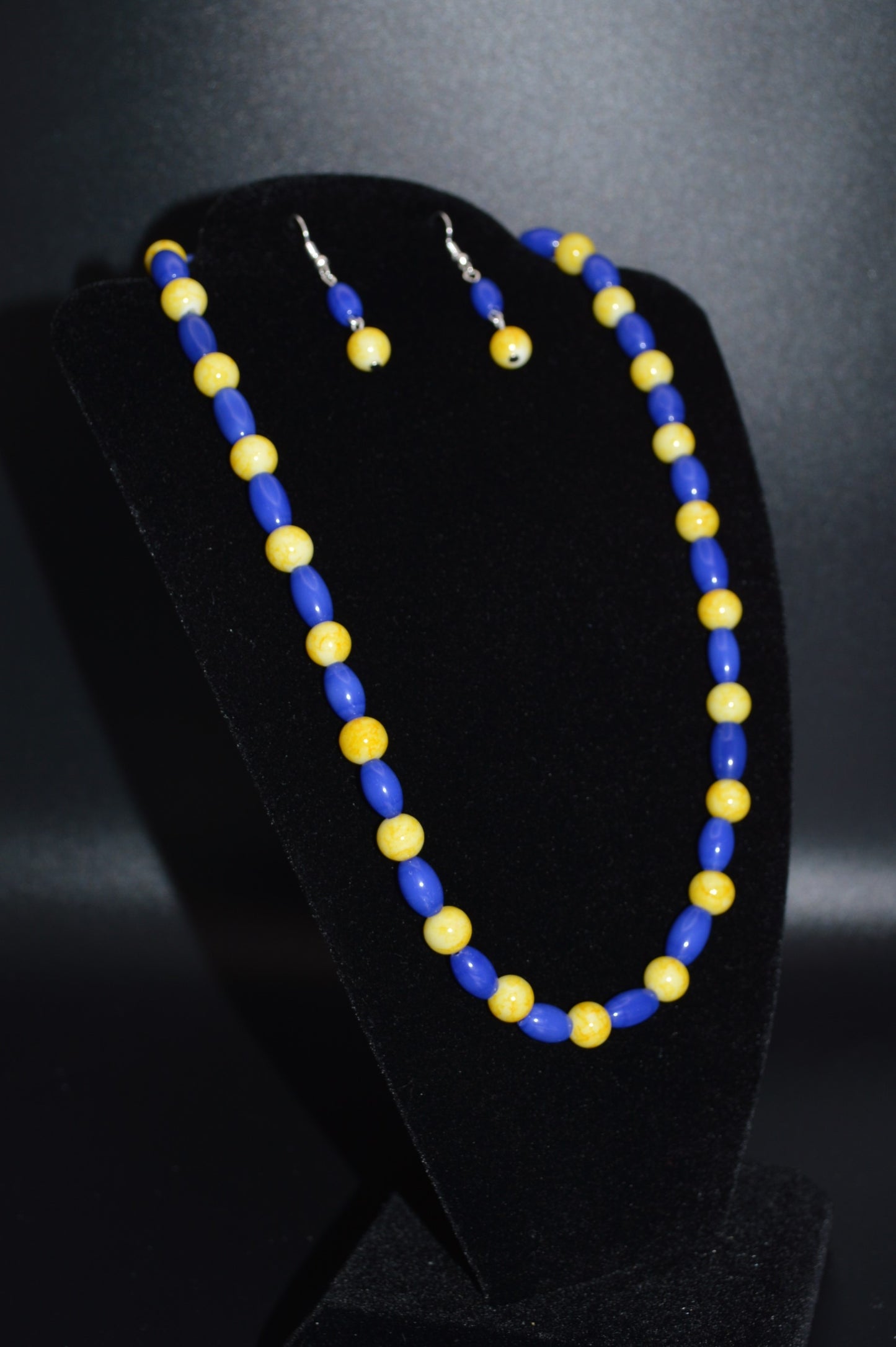 Yellow Marbled Glass and Blue Cat's eye Glass Necklace and Earring Set