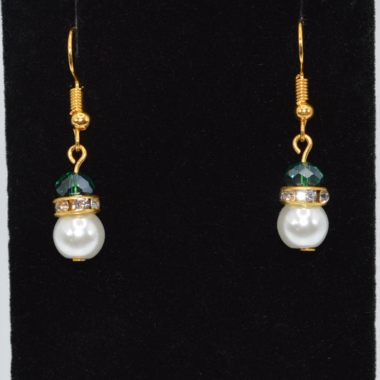 Emerald Green Crystals and Pearl Earrings (short)