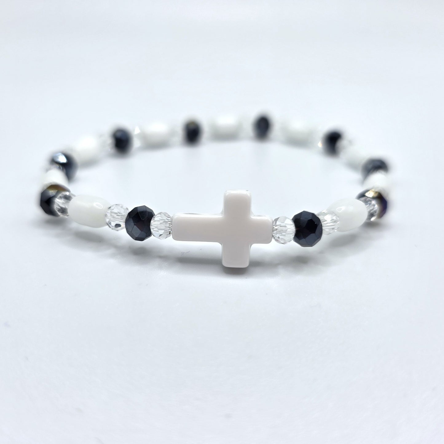 White Cross Crystal and Cat's Eye Glass Black and White Stretch Bracelet