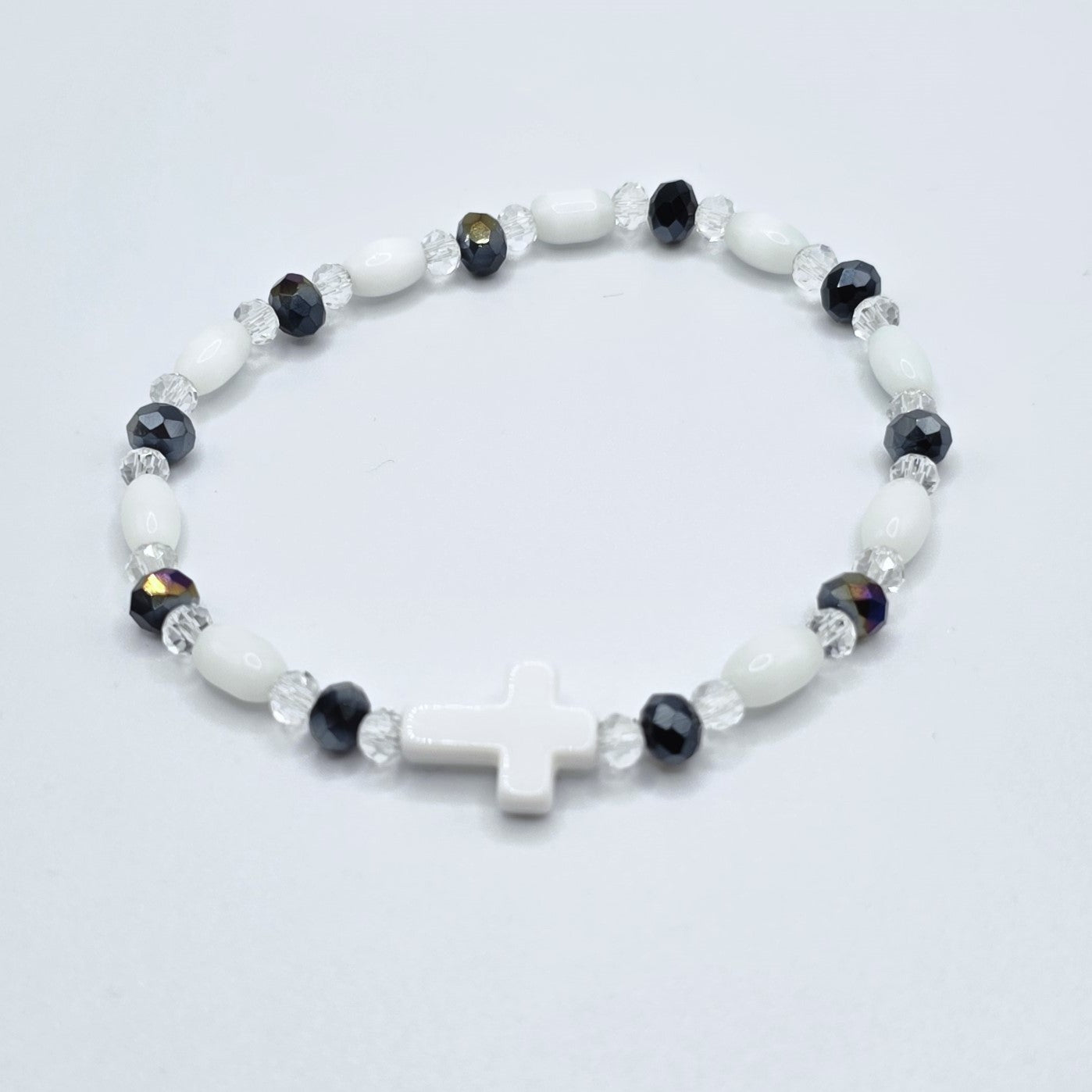 White Cross Crystal and Cat's Eye Glass Black and White Stretch Bracelet