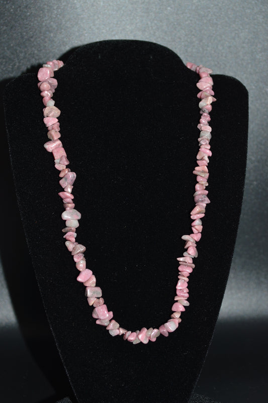 Rhodonite Chips Necklace (Pink)