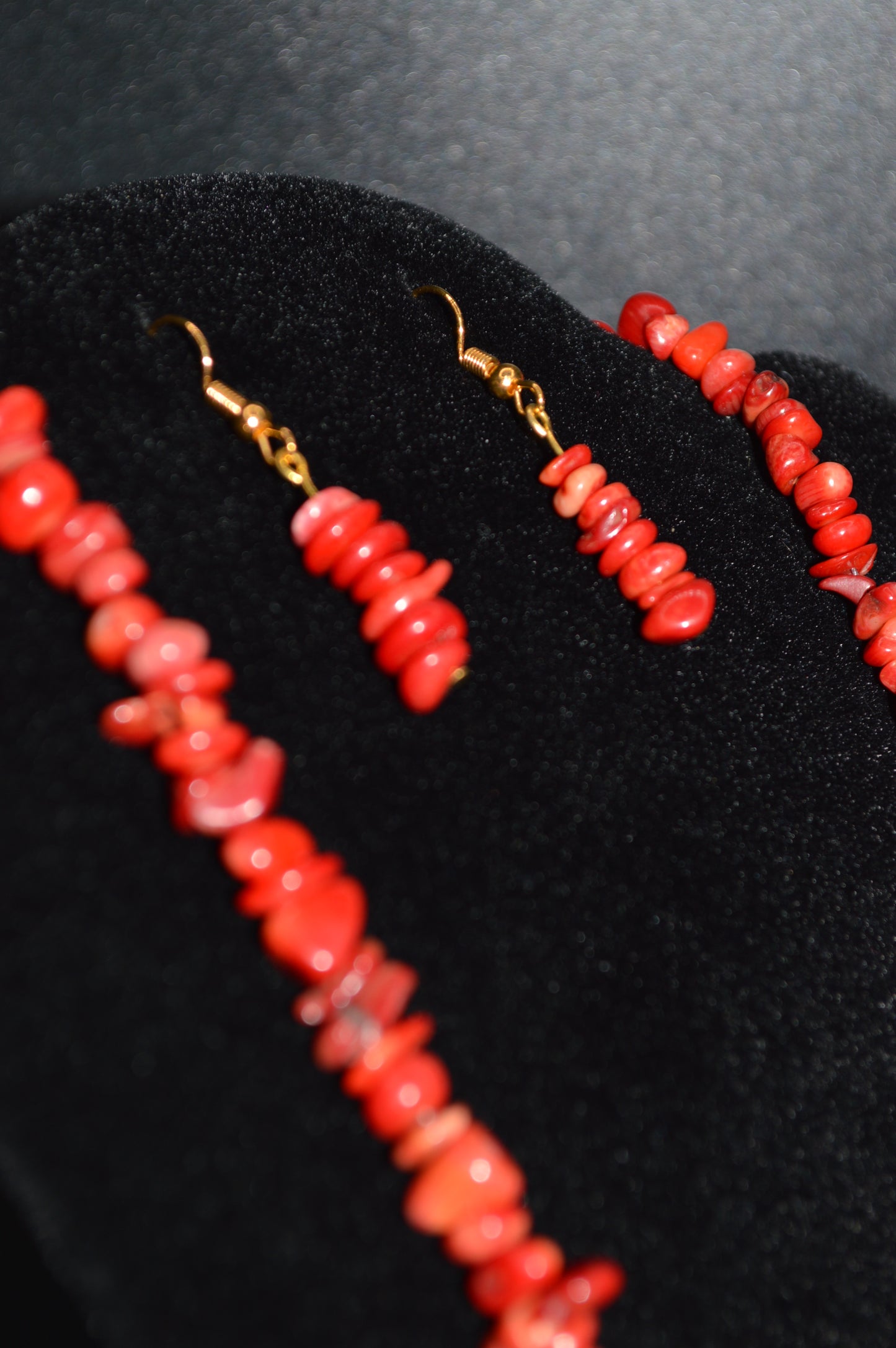 Bamboo Coral Chips Necklace and Earring Set (Red)