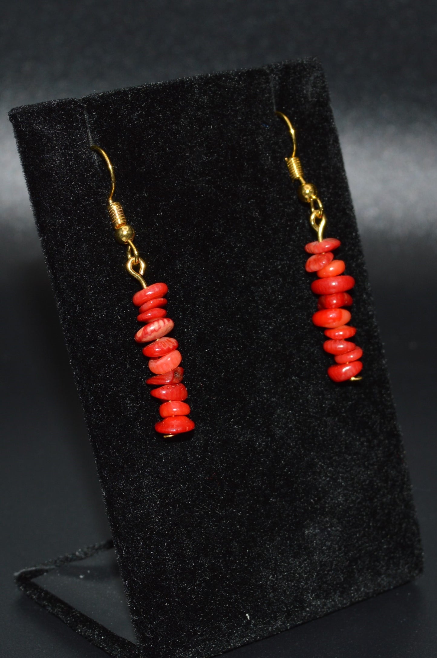 Bamboo Coral Chip Earrings (Red)