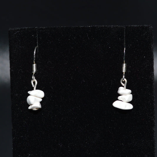 Magnesite Chip Earrings (Short)
