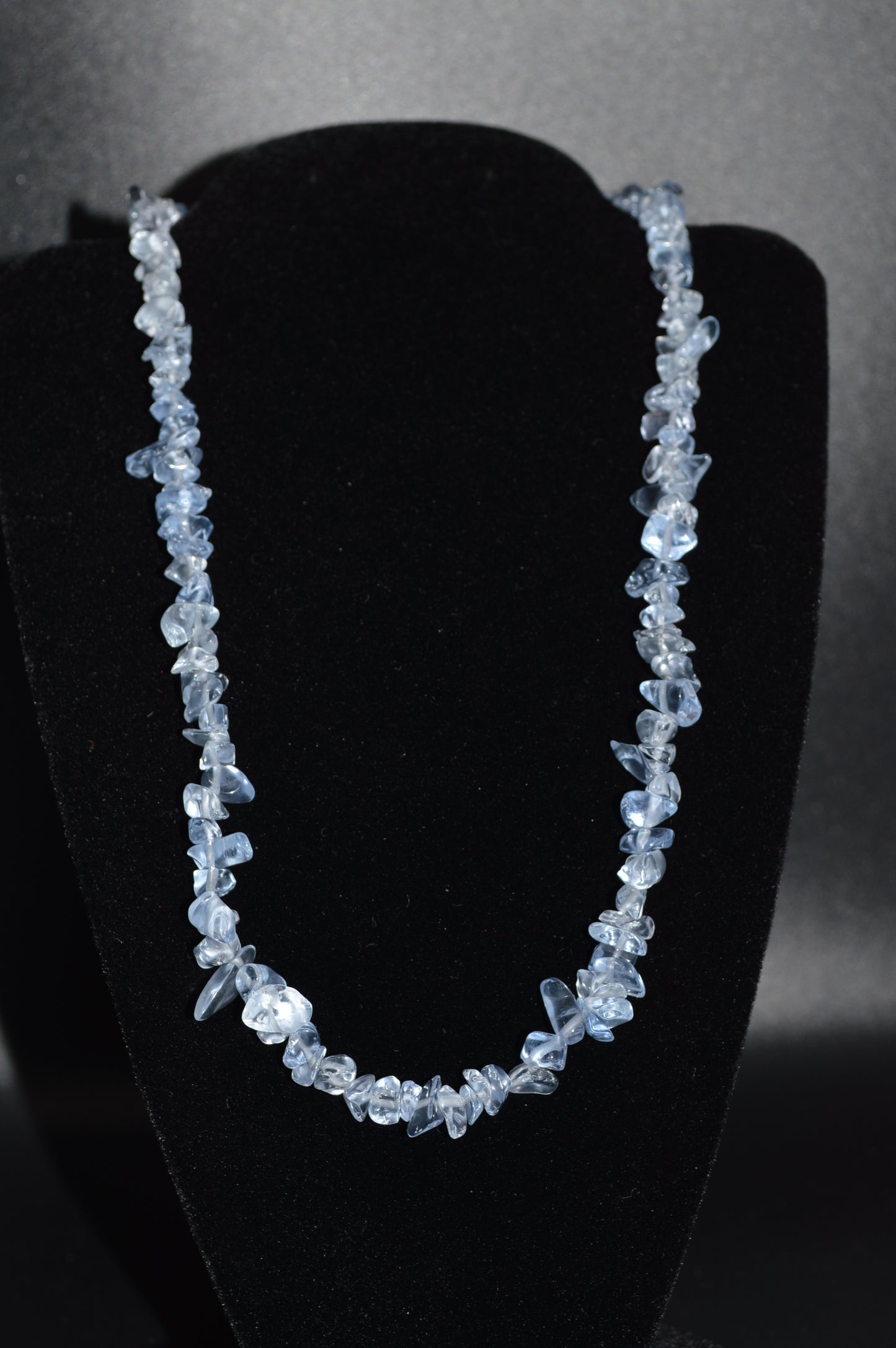 Glass Chips Necklace (Light Blue)