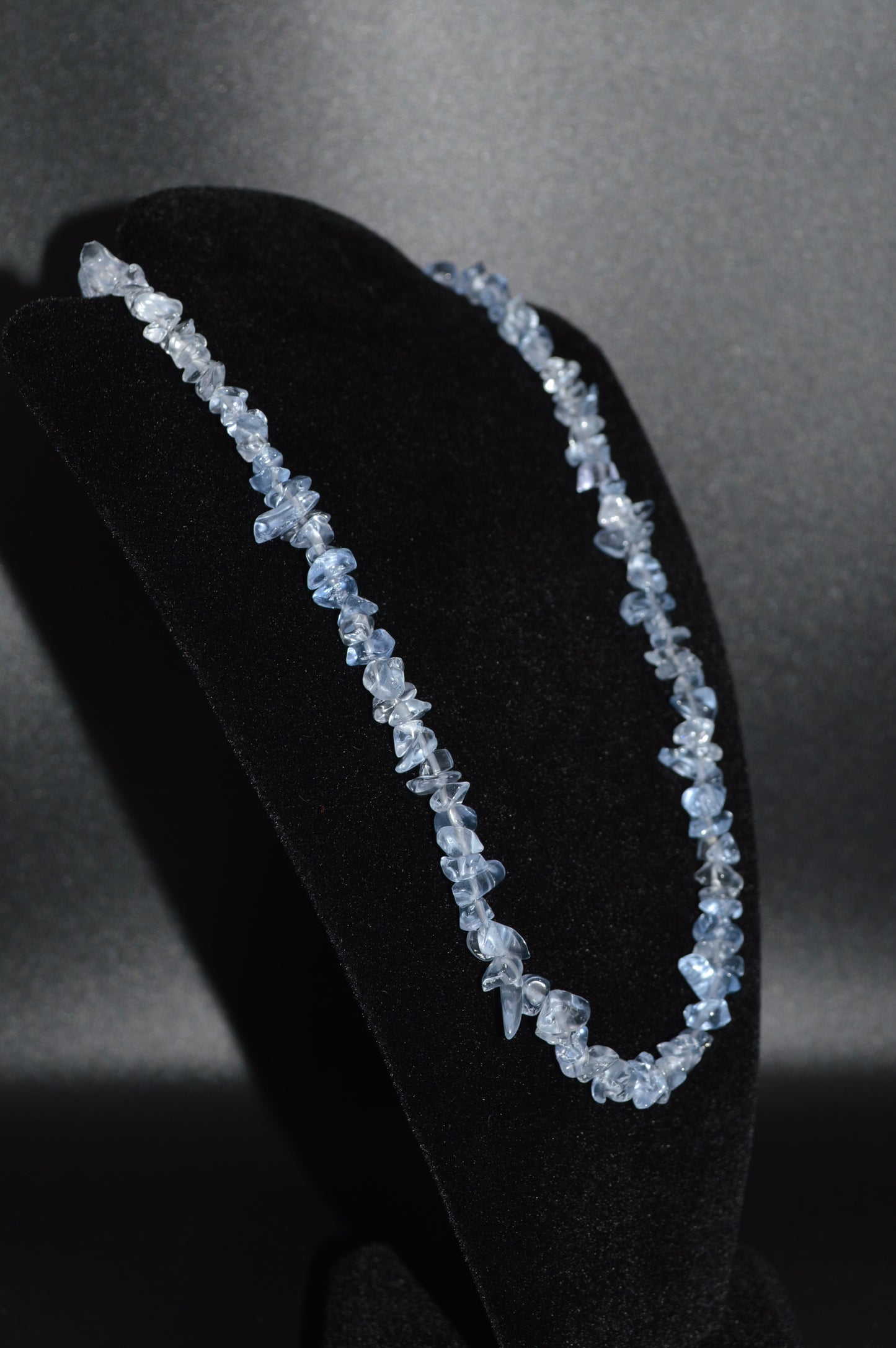 Glass Chips Necklace (Light Blue)