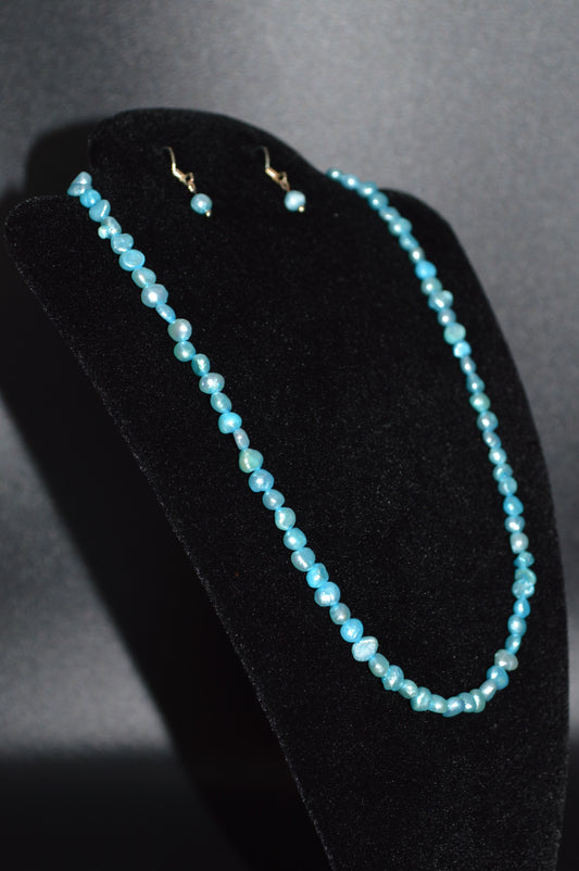 Freshwater Cultured Pearl Necklace and Earring Set (Teal Blue)