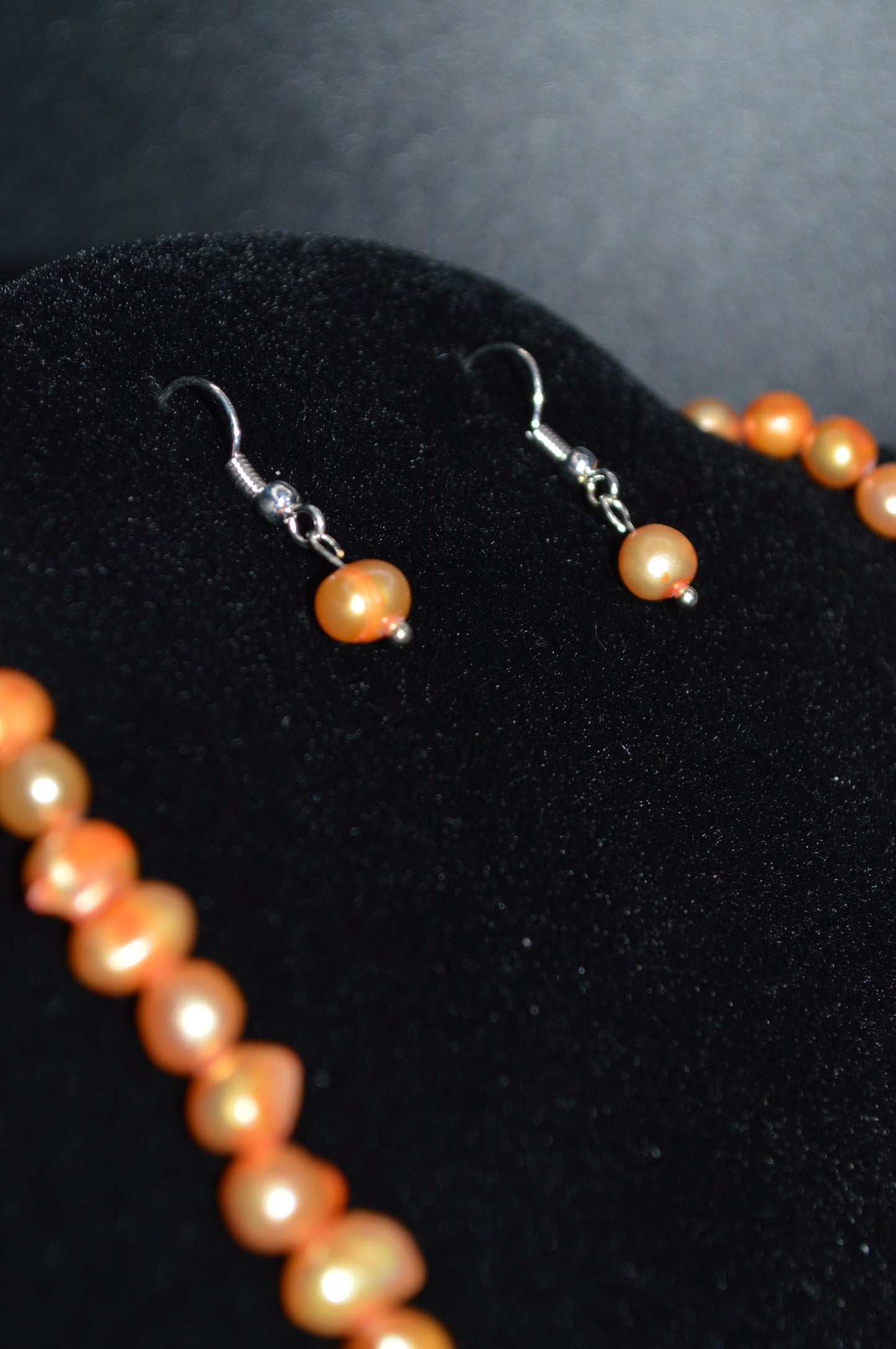 Freshwater Cultured Pearl Necklace and Earring Set (Apricot)