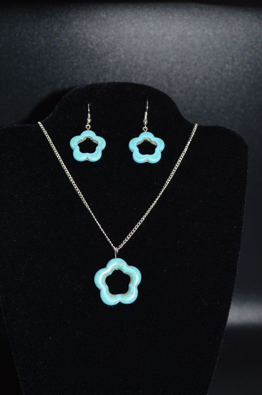 Large Resin Flower Pendant Necklace and Earring Set (Turquoise)