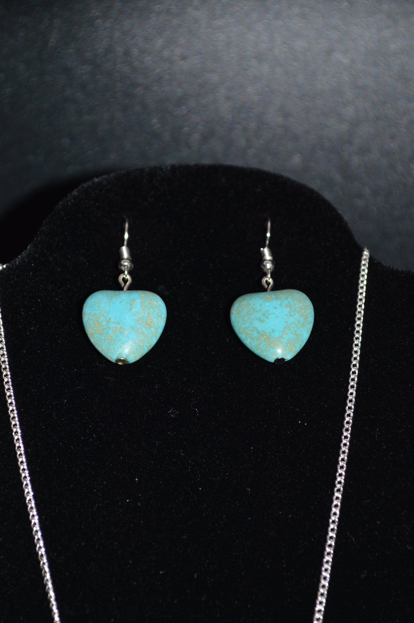 Magnesite Small Heart Pendant Necklace and Earring Set (Turquoise)