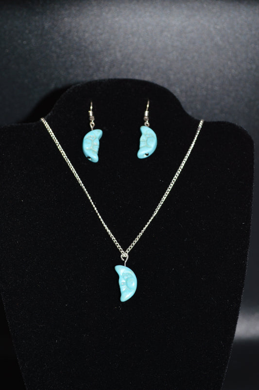 Resin Moon Pendant Necklace and Earring Set (Turquoise)