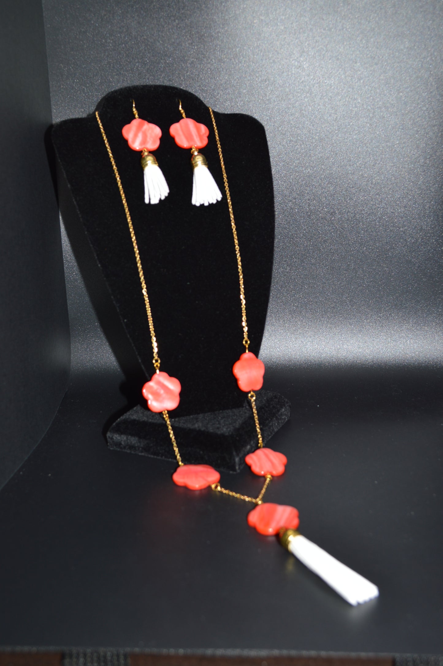 Peach Mother of Pearl Flowers on a Gold Chain with a White Tassel Necklace and Earring Set