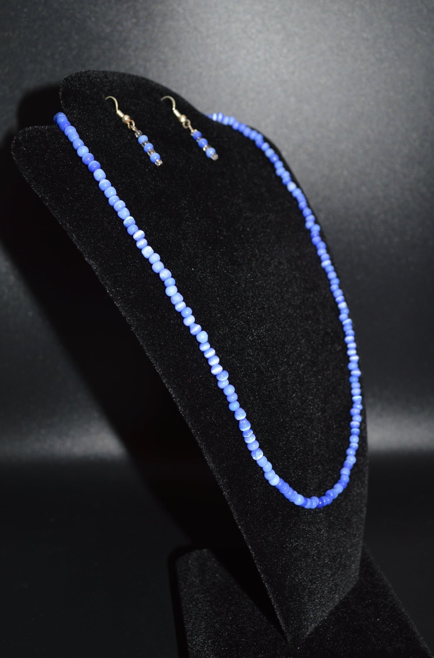 Cat's Eye Glass Necklace and Earring Set (Blue)