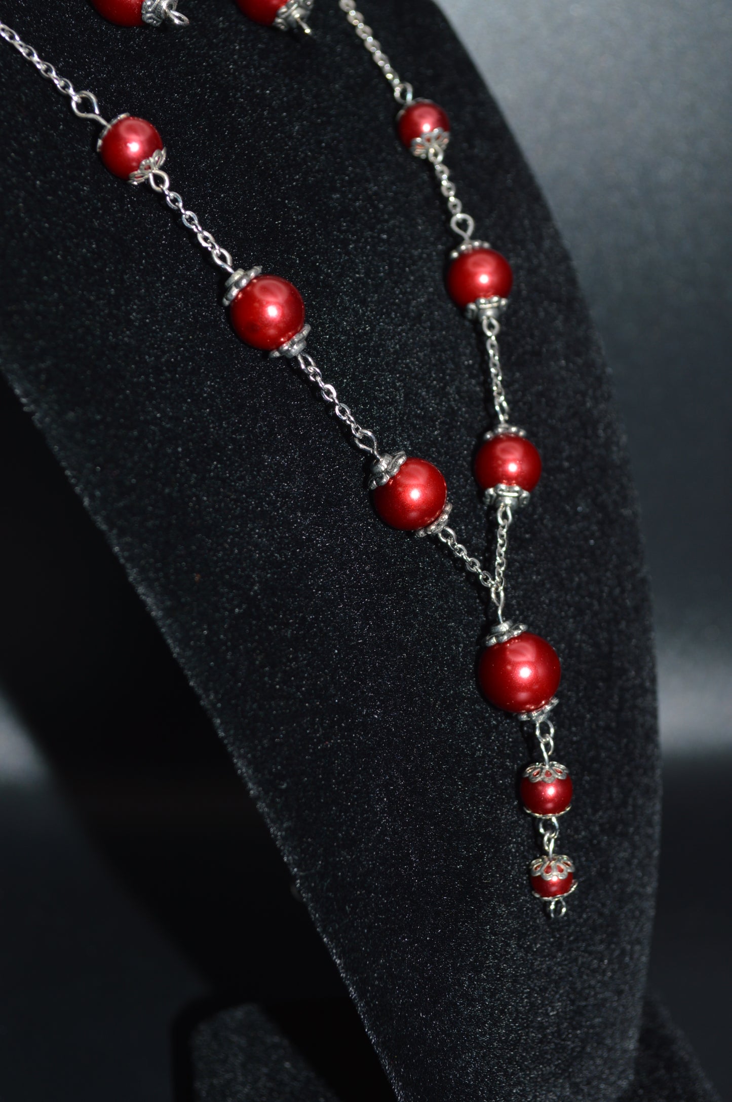 Glass Beaded Necklace and Earring Set (Maroon)