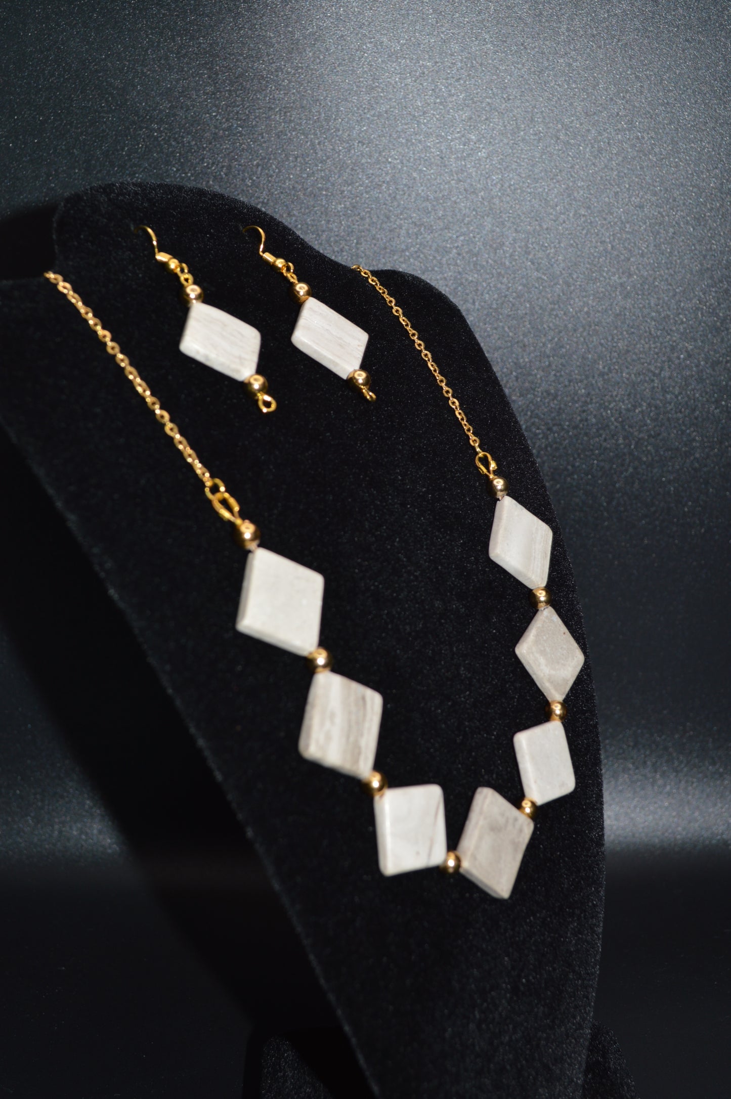 Stone Beaded Necklace and Earring Set (Tan)