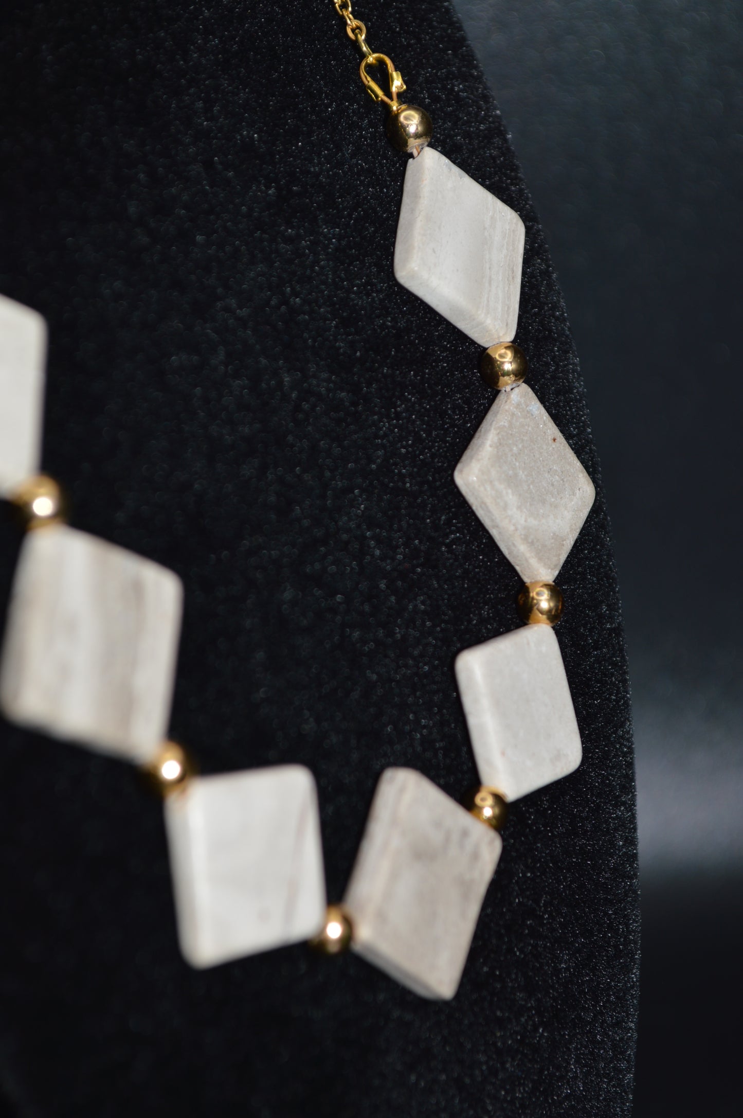 Stone Beaded Necklace and Earring Set (Tan)