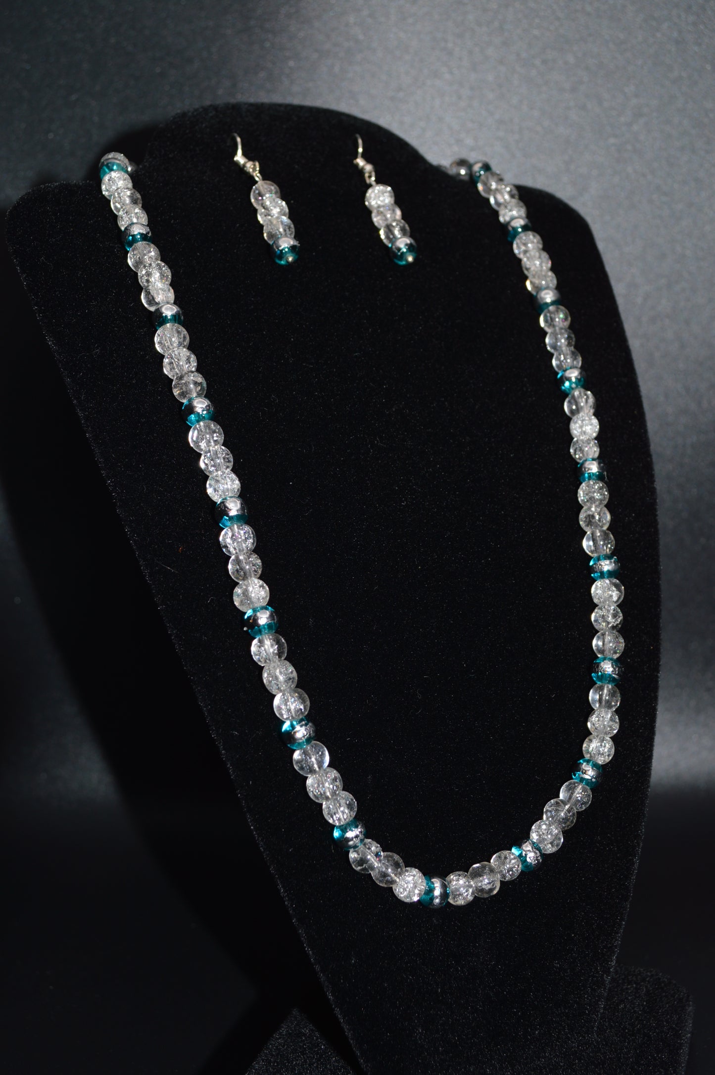 Crackled Glass Beaded Necklace and Earring Set (Clear and Aqua)