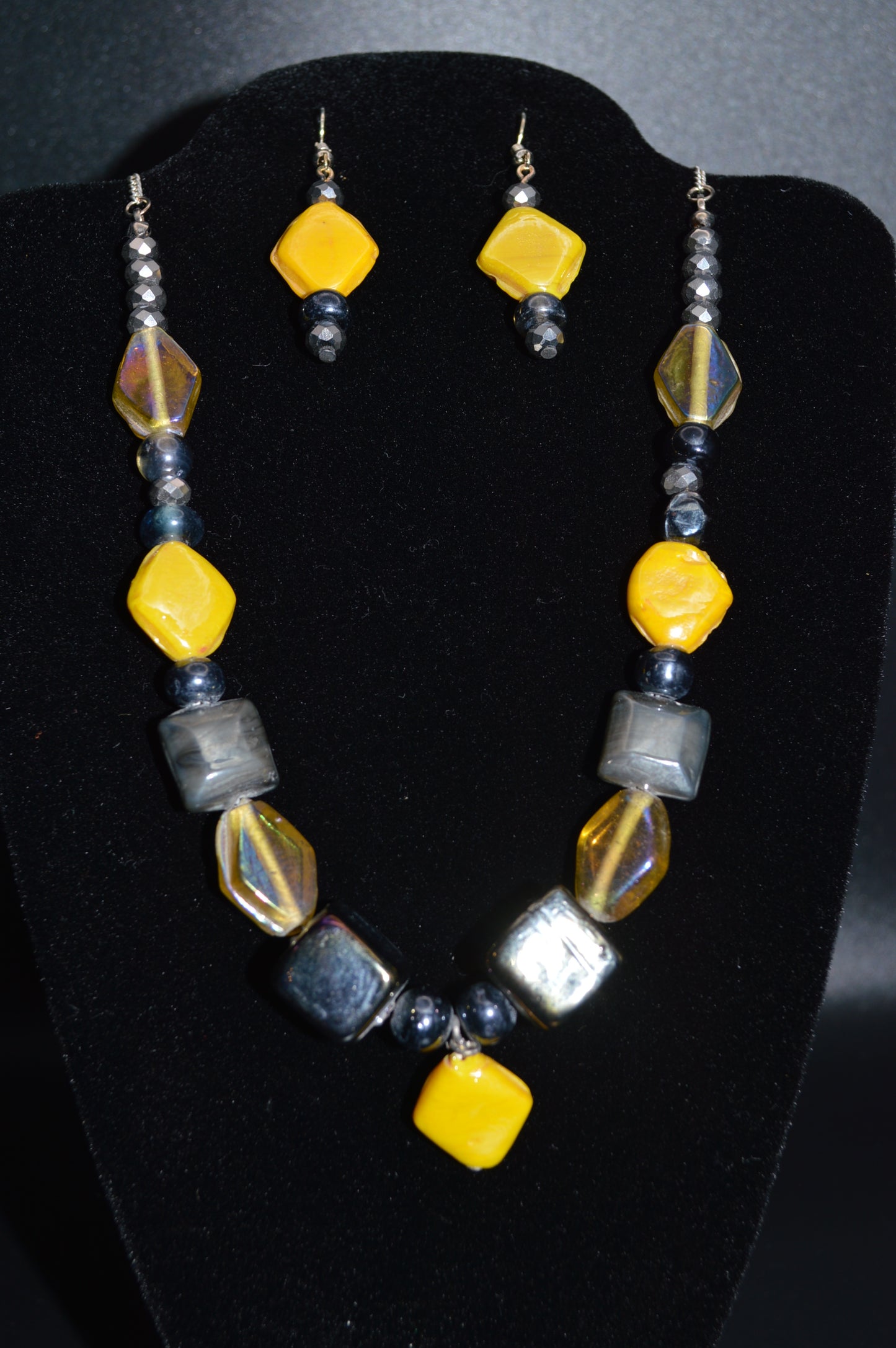 Yellow and Gray Pressed Glass Necklace and Earring Set